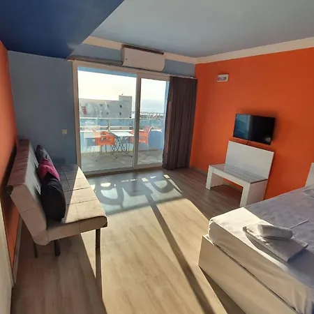 Dolly Hotel apartamentowy *