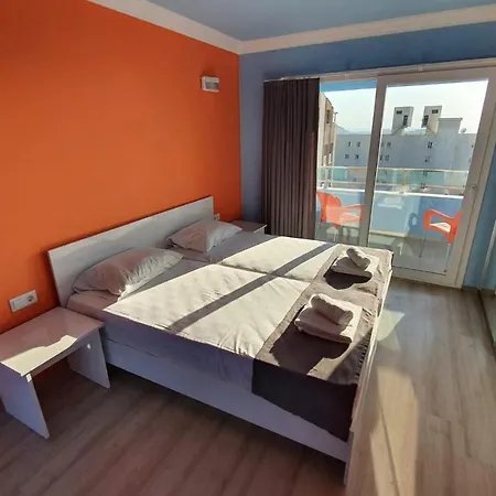 Hotel apartamentowy Dolly *