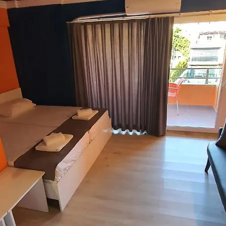 Dolly Hotel apartamentowy *